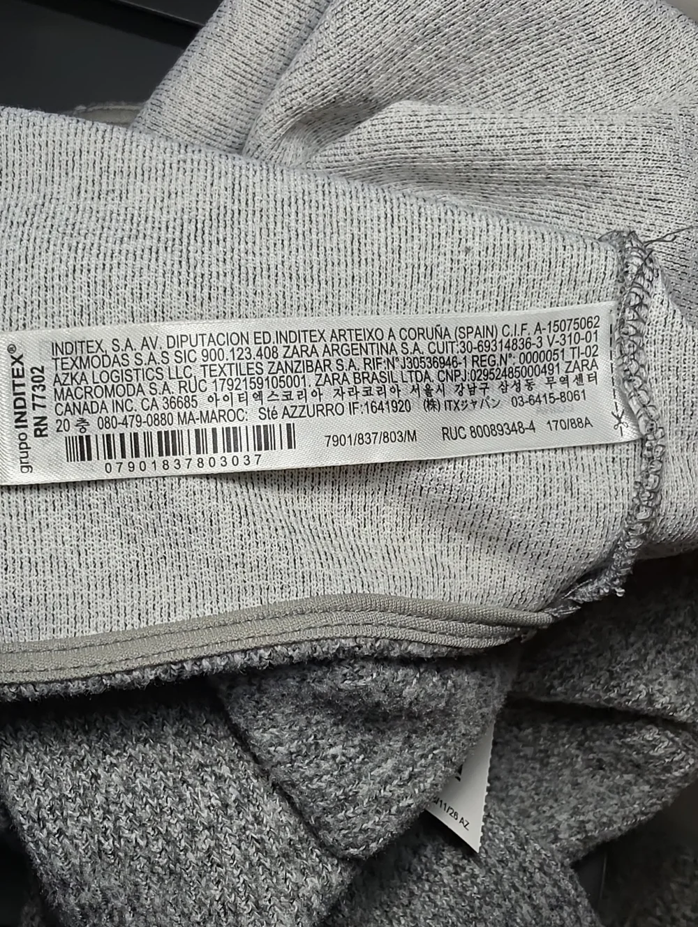 Zara Gray Cropped Gray Sweater Top with Rhinstone Front Hem Size Medium